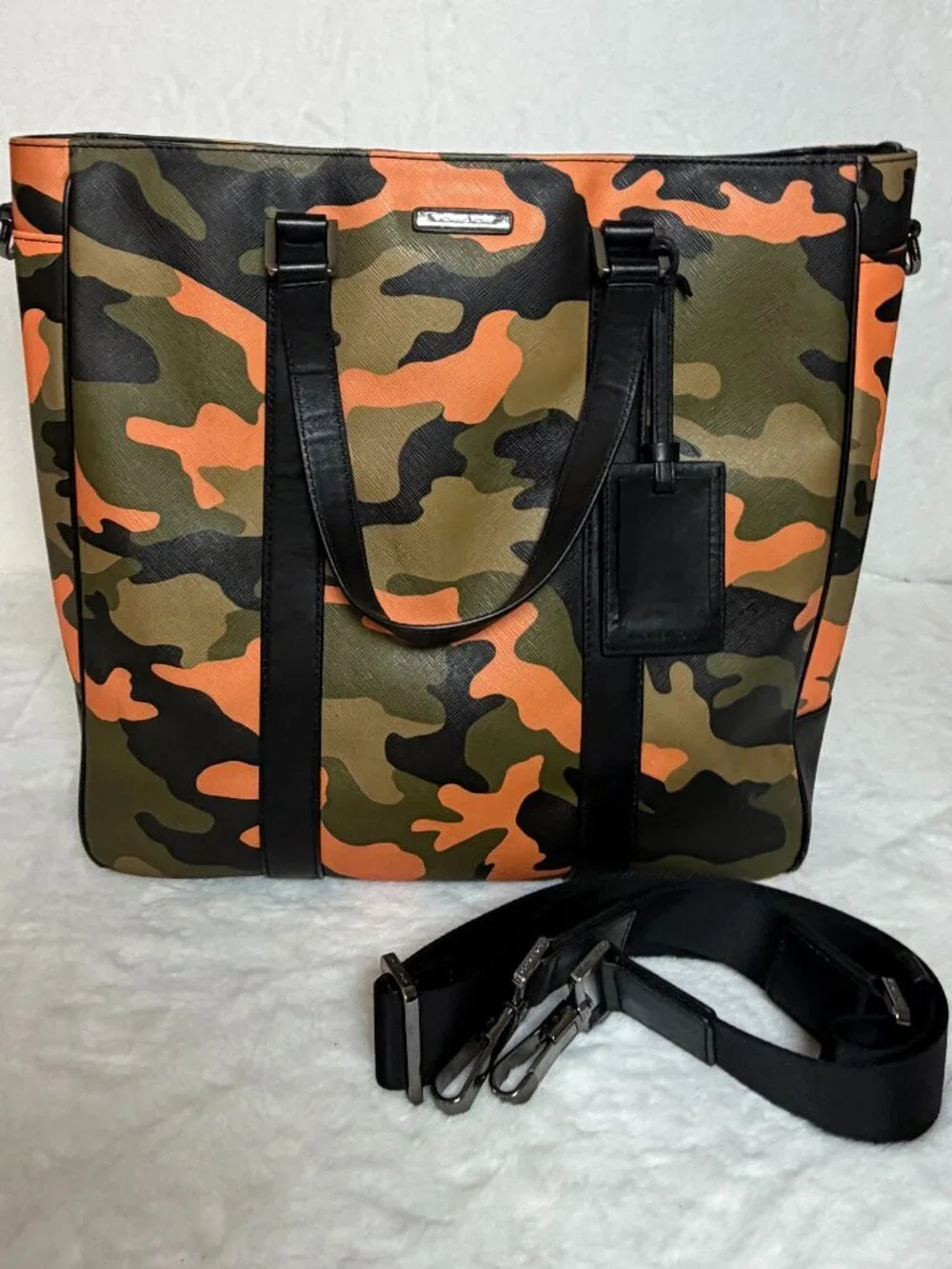 Michael Kors Camo Briefcase Bag NWOT 33S4TMNT3R